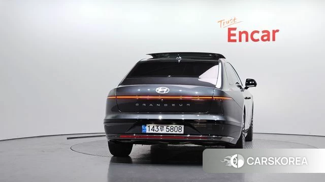 Hyundai Grandeur Hybrid (GN7) id 4243187 из Кореи 27