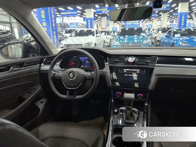 Volkswagen Huiang id 4209848 из Китая 9