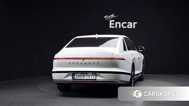 Hyundai Grandeur (GN7) id 4456388 из Кореи 24
