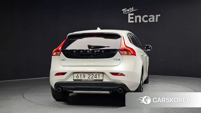 Volvo V40 id 3905830 из Кореи 14