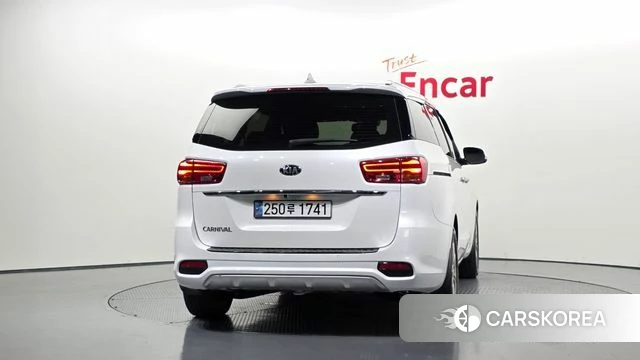 Kia The New Carnival id 4482687 из Кореи 27