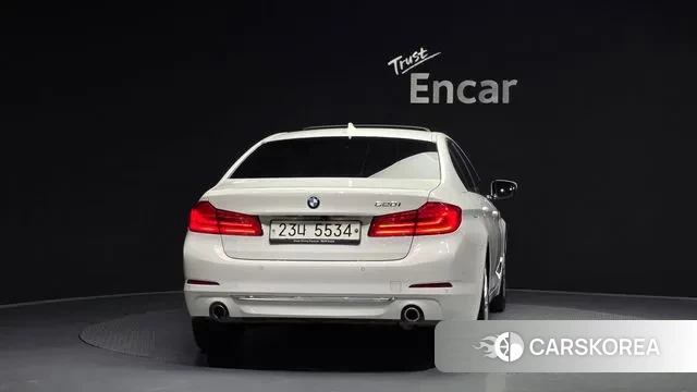 BMW 5 Series (G30) id 3723330 из Кореи 14