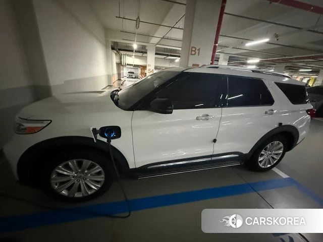 Ford Explorer 6th Generation 2021 Белый из Кореи, фото 4