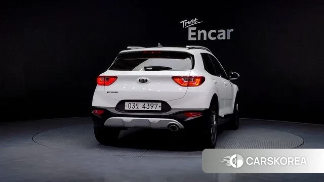 Kia Stonic id 3356933 из Кореи 14