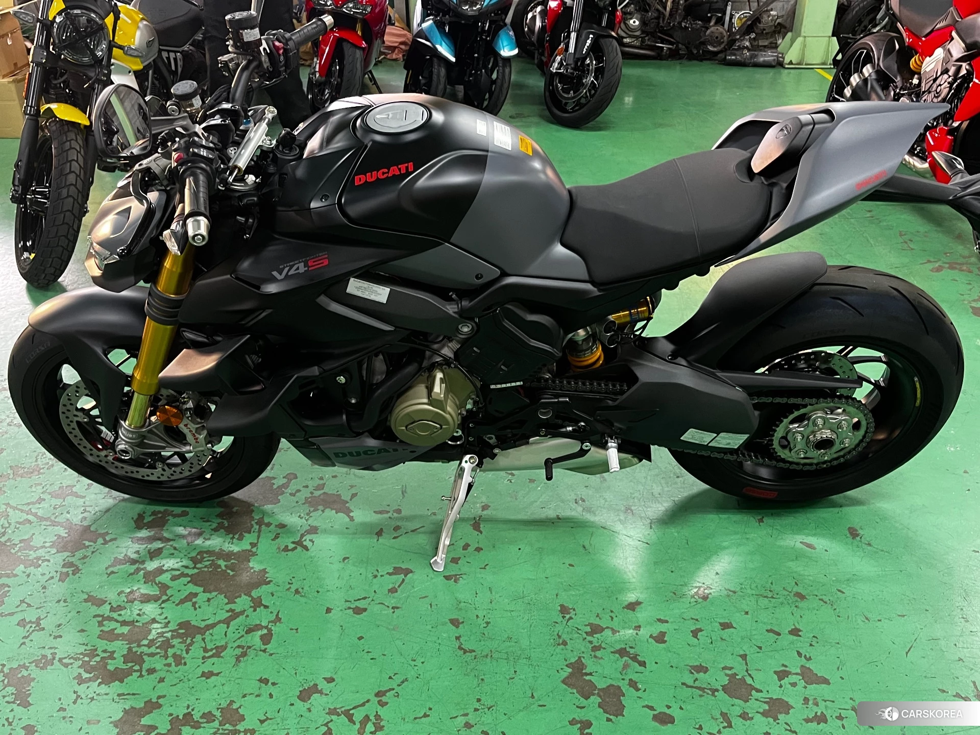 Ducati STREETFIGHTER V4 S 2024 из Японии, фото 4