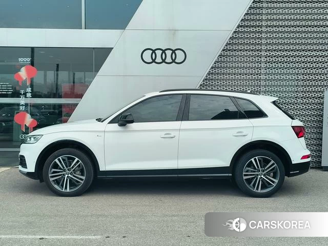 Audi Q5L 2021 Белый из Китая, фото 4