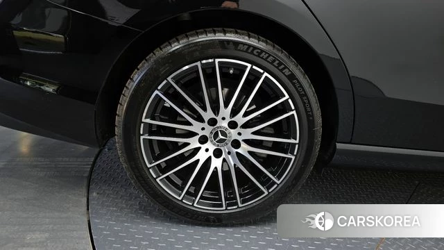 Mercedes-Benz C-Class W206 id 4223256 из Кореи 28