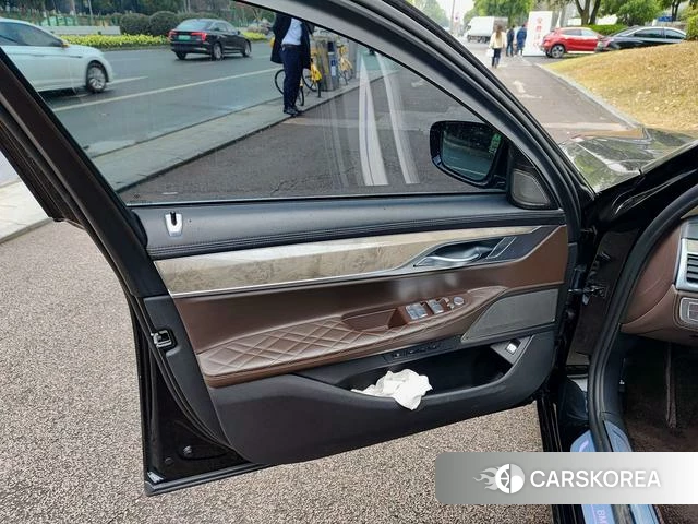 BMW 7 series 2021 Черный из Китая, фото 5