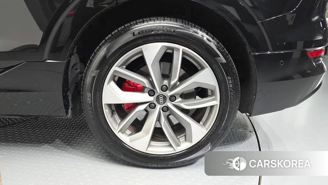 Audi e-Tron id 4835813 из Кореи 30