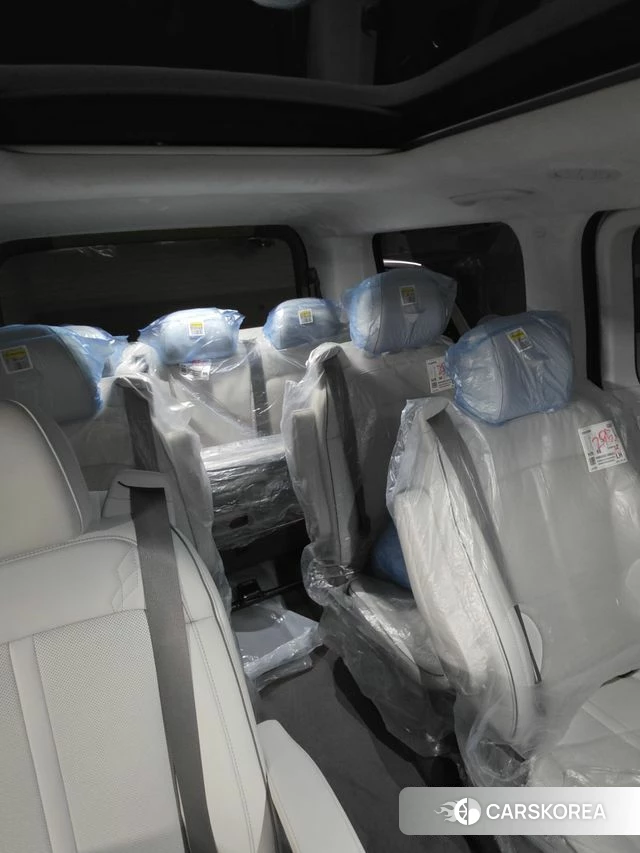 Hyundai Staria 2025 Белый из Кореи, фото 4