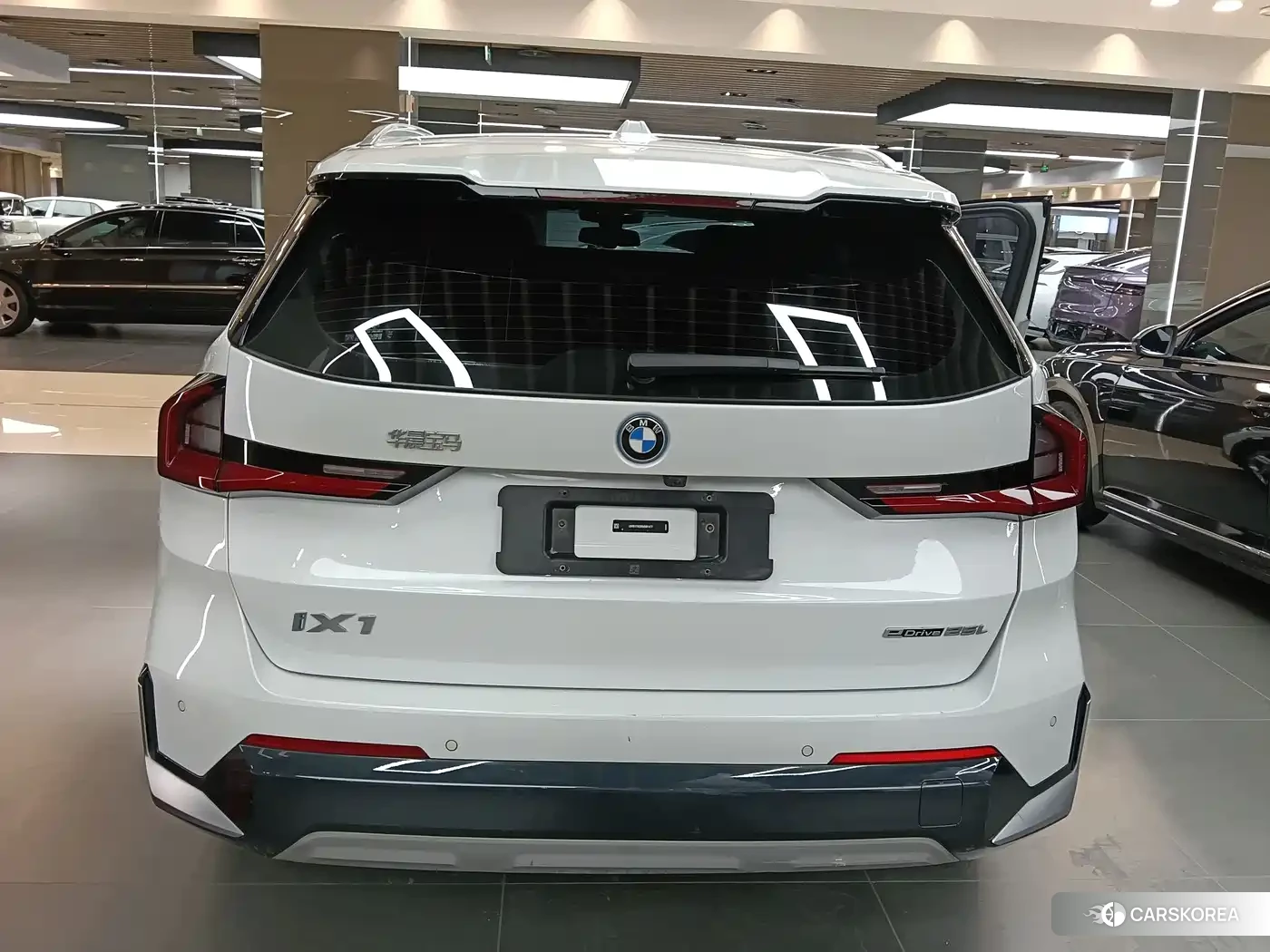 BMW iX1 2024 Белый из Китая, фото 4