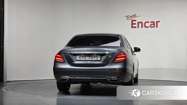 Mercedes-Benz E-Class W213 id 3661692 из Кореи 14