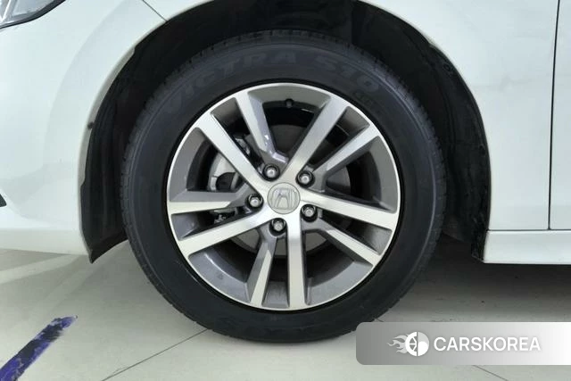Honda Civic id 4273351 из Китая 11