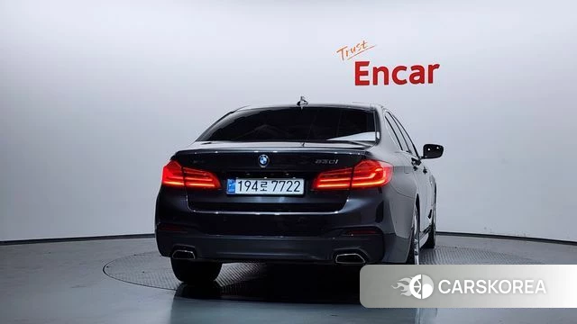 BMW 5 Series (G30) id 3937228 из Кореи 14