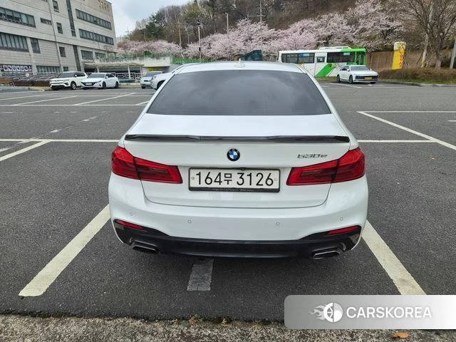 BMW 5 Series (G30) id 3872986 из Кореи 13