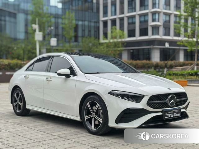 Mercedes-Benz Class A 2024 Белый из Китая, фото 6