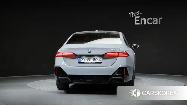 BMW 5 Series (G60) id 3565447 из Кореи 14