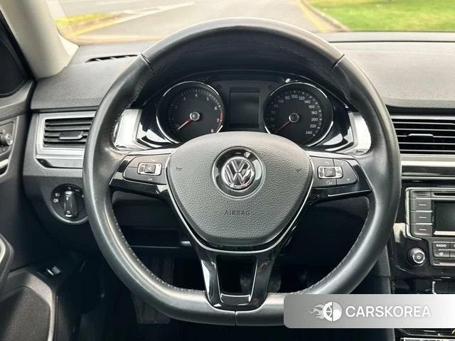 Volkswagen Bora id 4222126 из Китая 13