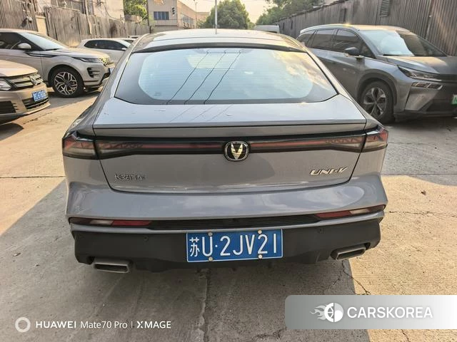 Chang'an UNI-V 2024 Серебристо-серый из Китая, фото 4