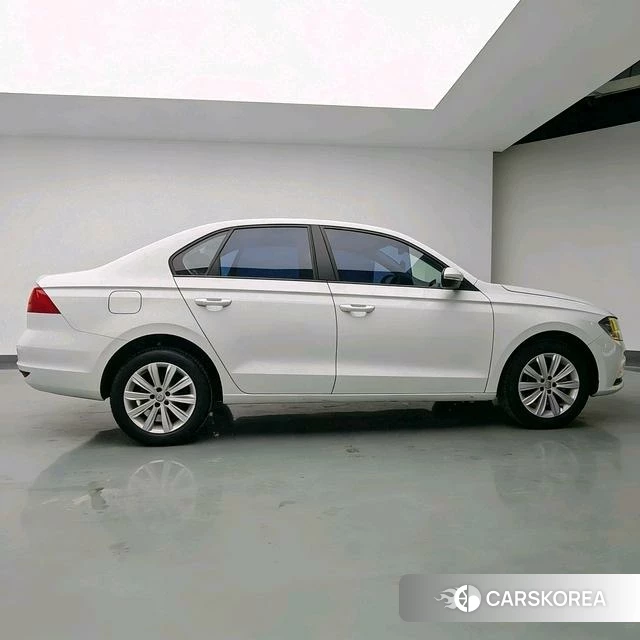 Volkswagen Bora id 4212182 из Китая 14