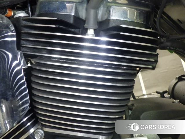 Engine photo