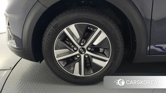 Kia The New Niro id 4918673 из Кореи 28