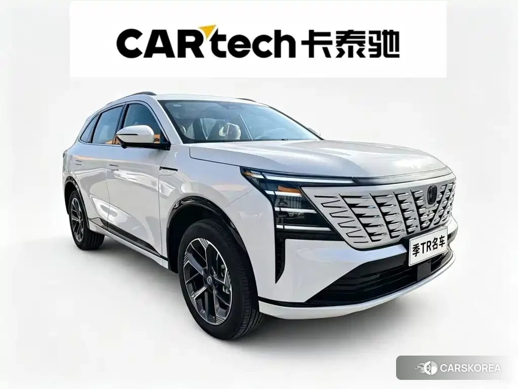 Chang'an CS75PLUS 2026 Белый из Китая, фото 4