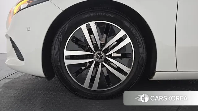 Mercedes-Benz A-Class W177 id 3468755 из Кореи 14