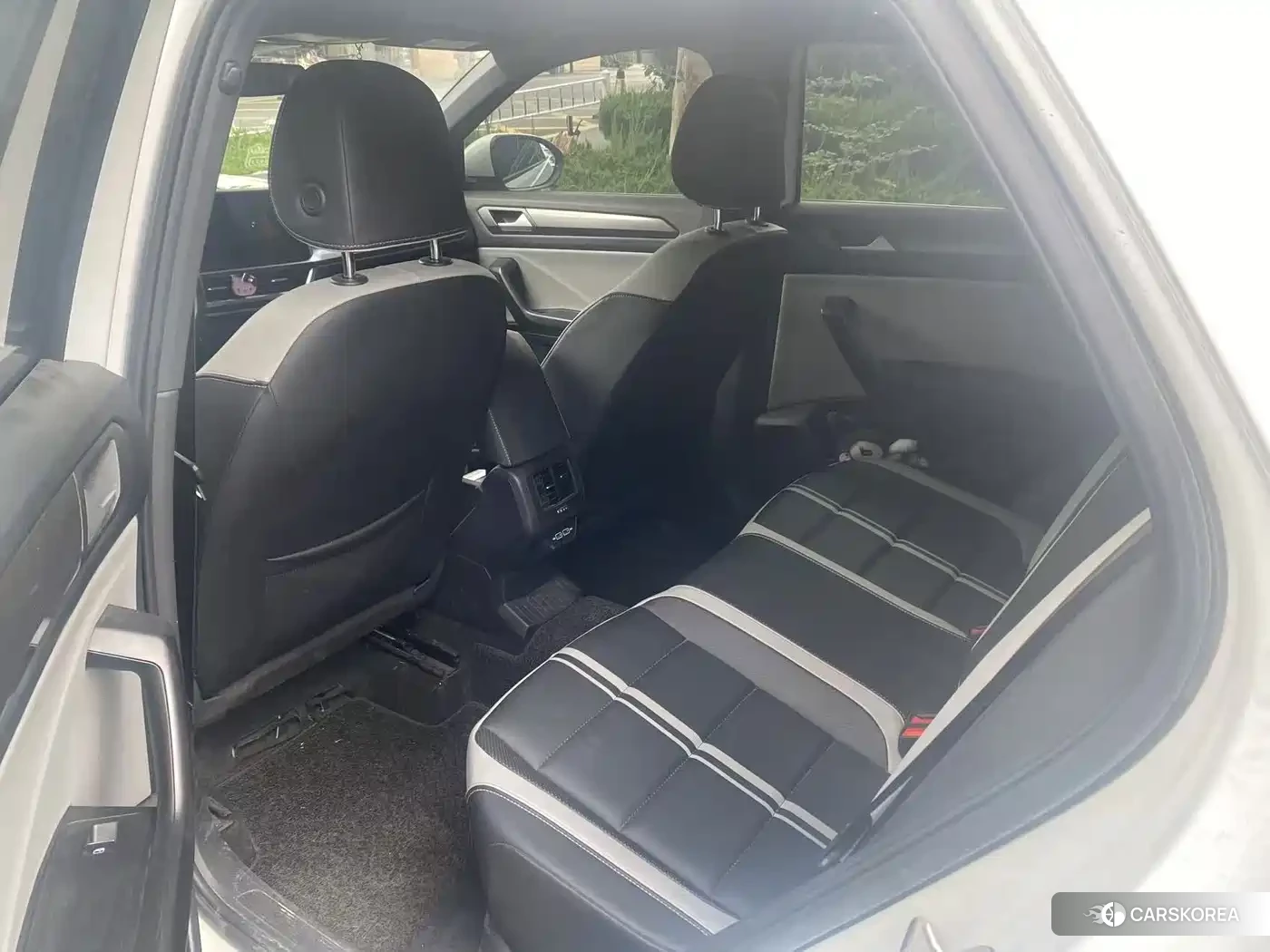 Volkswagen T-Roc 2023 Белый из Китая, фото 4