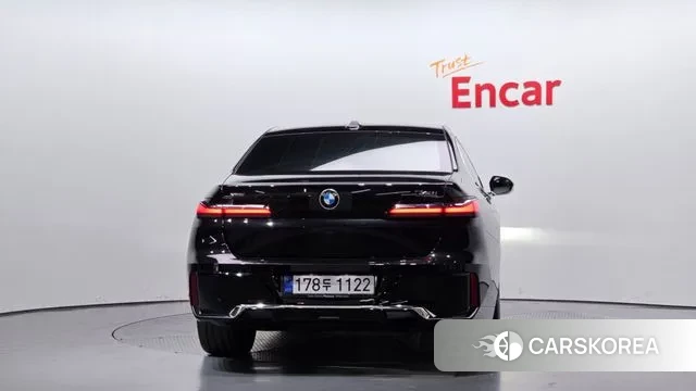 BMW 7 Series (G70) id 3332726 из Кореи 14