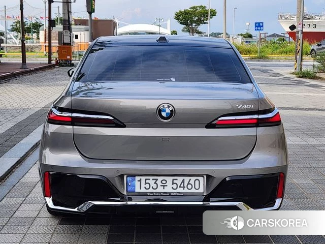BMW 7 Series (G70) id 4549376 из Кореи 8