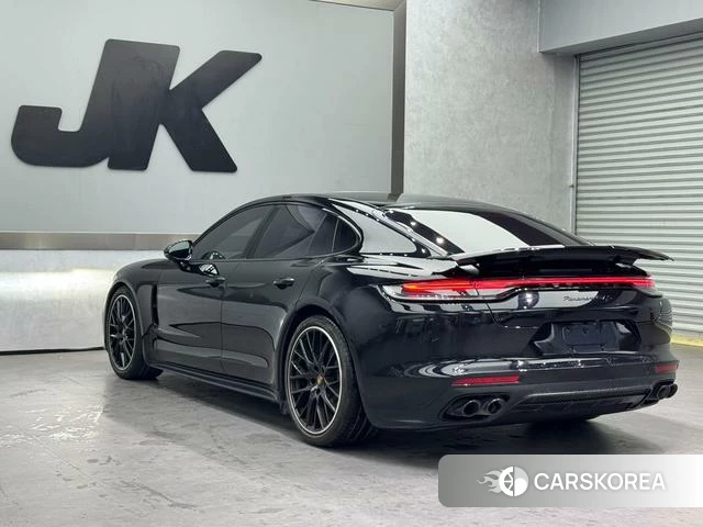 Porsche Panamera id 3890035 из Китая 9