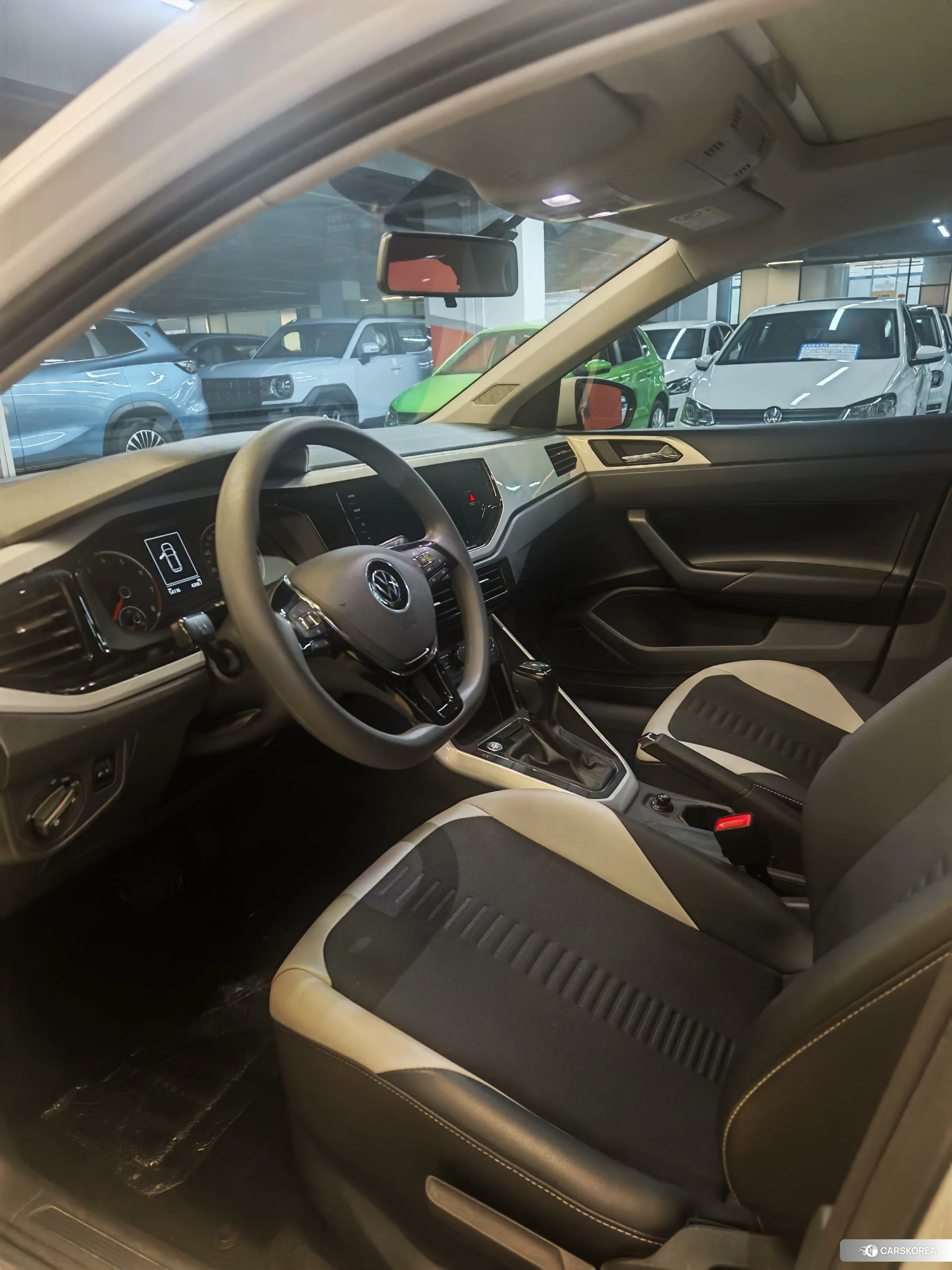 Volkswagen Polo 2021 Белый из Китая, фото 4