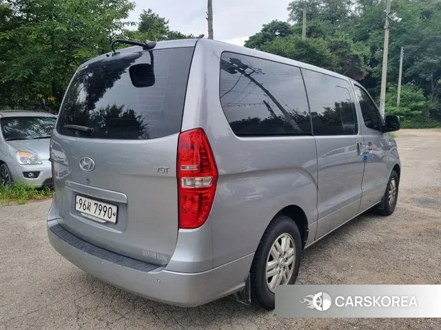 Hyundai The New Grand Starex id 3028378 из Кореи 12