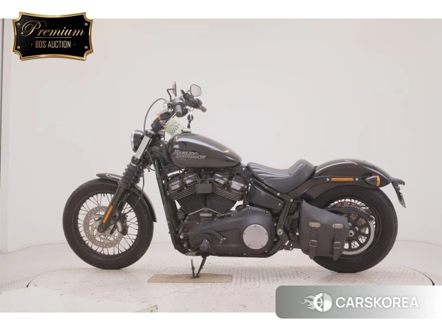 Harley-Davidson Softail Street Bob FXBB1750 2020 из Японии, фото 2
