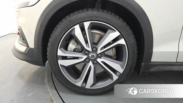 Volvo V60 Cross-Country 2nd Generation id 4530116 из Кореи 34