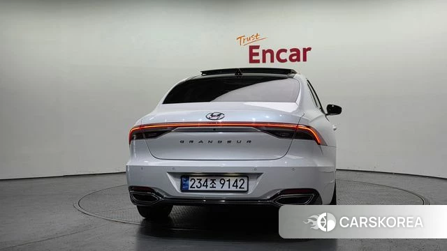 Hyundai The New Grandeur IG id 3898960 из Кореи 14