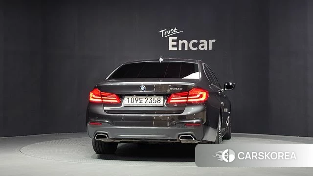 BMW 5 Series (G30) id 4727193 из Кореи 25