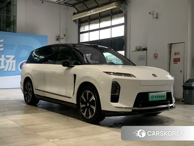 Weilai ES8 2025 Белый из Китая, фото 4