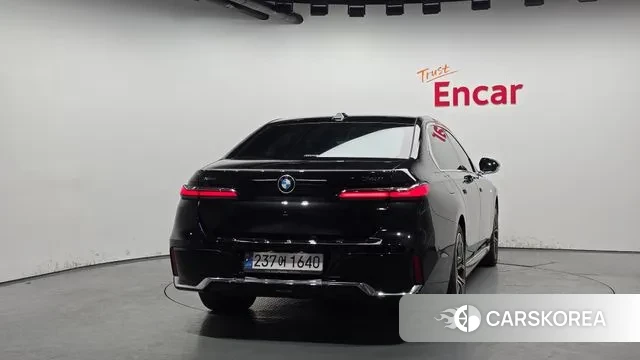 BMW 7 Series (G70) id 3725864 из Кореи 14