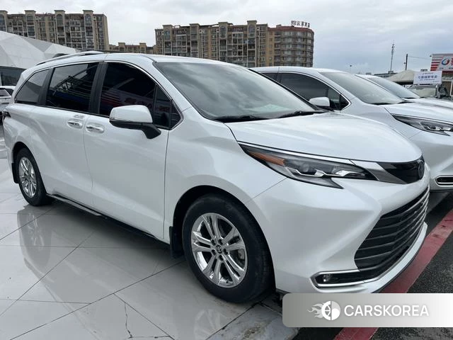 Toyota Sienna id 4261220 из Китая 18