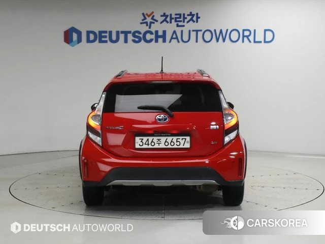 Toyota Prius C id 4721995 из Кореи 14