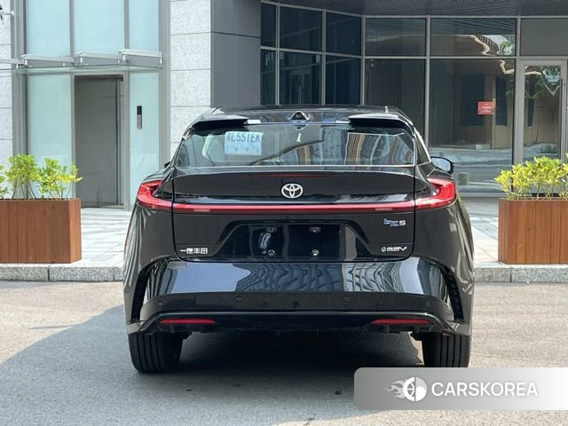 Toyota bZ5 id 3920288 из Китая 13