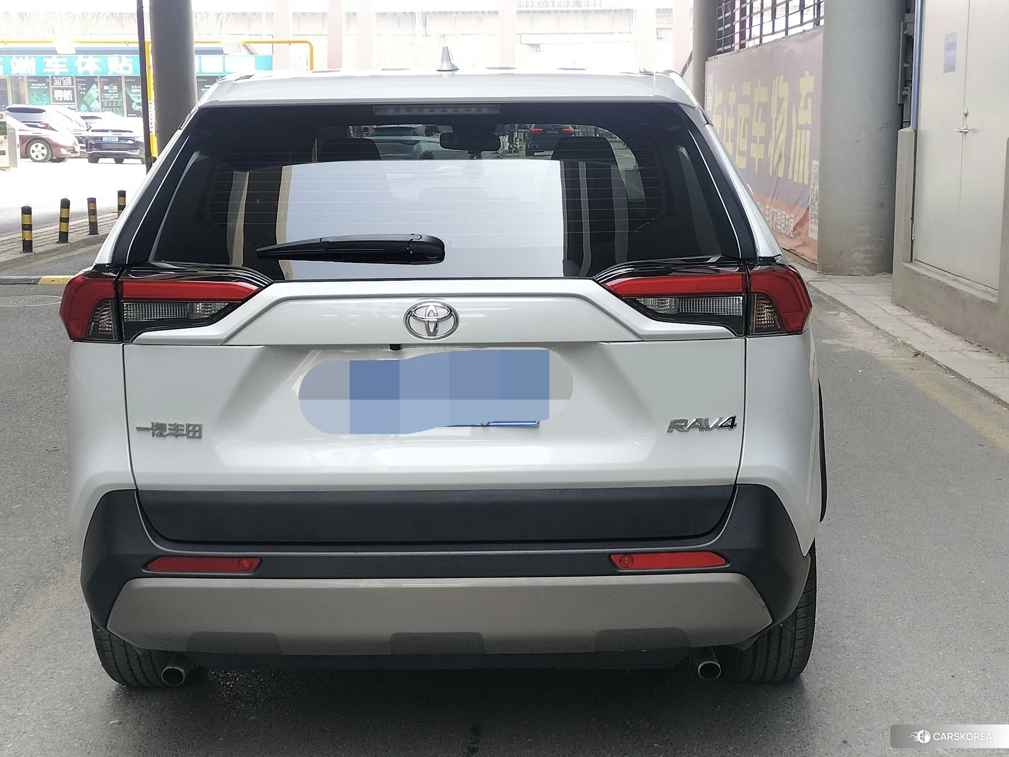 Toyota RAV4 Rongfang 2023 Белый из Китая, фото 4