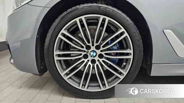 BMW 5 Series (G30) id 4586735 из Кореи 25