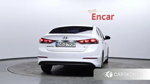 Hyundai Avante AD id 3709423 из Кореи 14