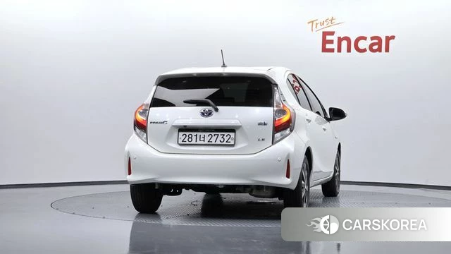 Toyota Prius C id 4482764 из Кореи 25