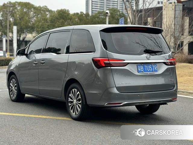 Buick GL8 id 4240379 из Китая 7