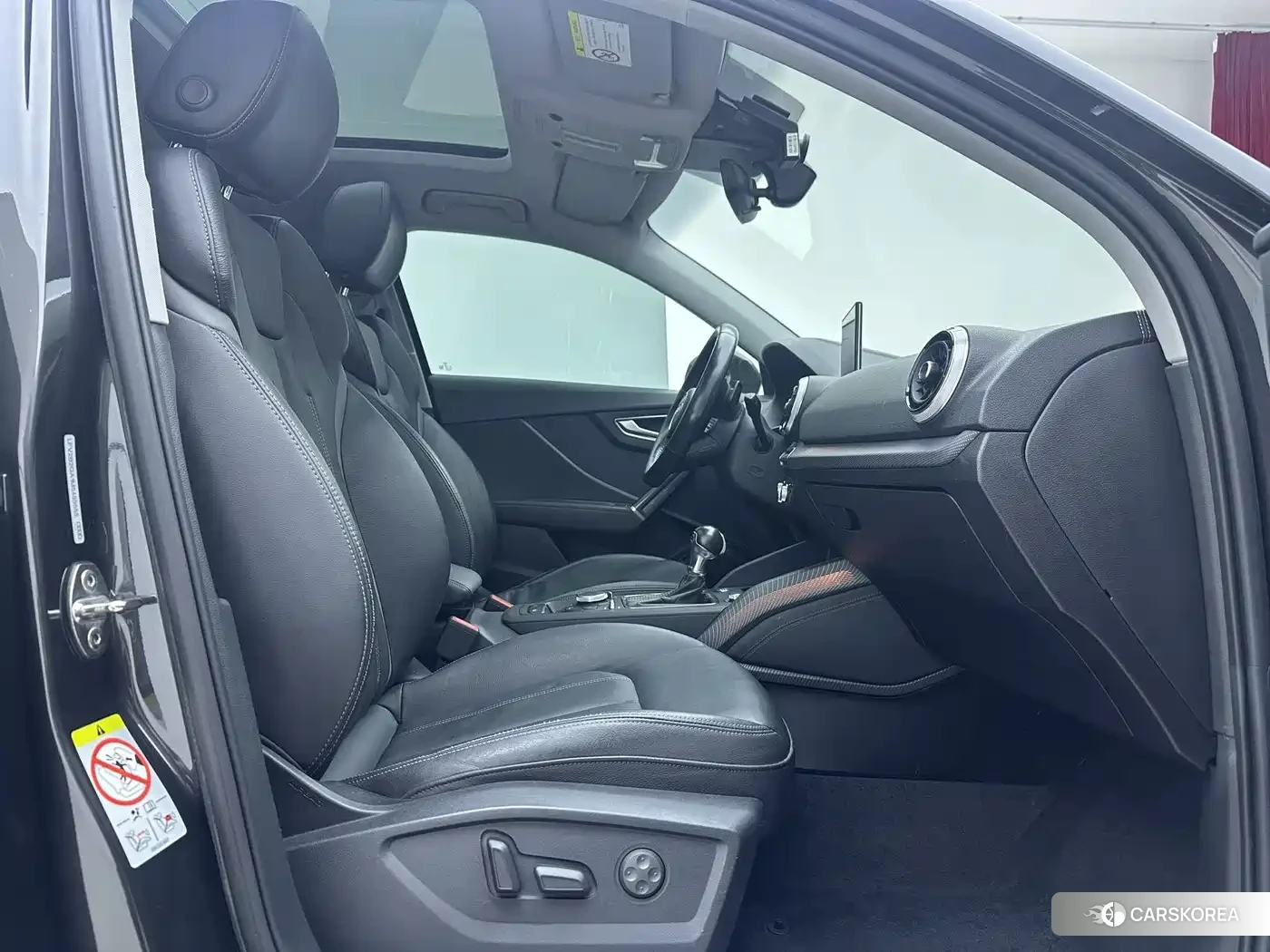 Audi Q2L id 4589312 из Китая 18