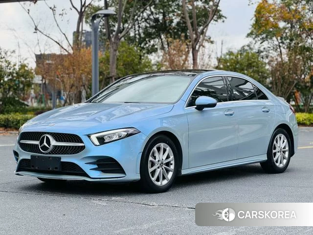 Mercedes-Benz Class A 2020 Синий из Китая, фото 4